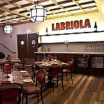 Labriola Chicago inside