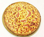 Big Pan Pizza food
