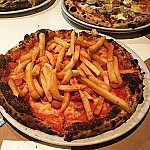 Ribalta Pizza inside