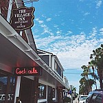 The Village Inn Restaurant - Balboa Island outside