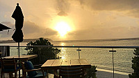 Tasi Grill Dusit Thani Guam Resort inside