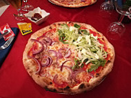 Bacco Divino Pizzeria food