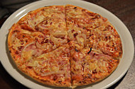 Pizzeria Adriano food