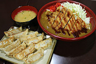 Fujiyama Noodle Bar food