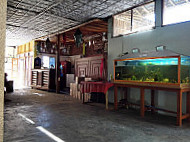 Moung Phi Inn inside