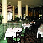 Palm Court Restaurant - Arlington Heights outside