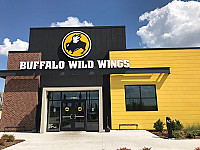 Buffalo Wild Wings - Franchise outside