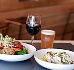 Frontbeach Taphouse & Restaurant food