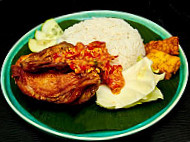 S7 Foodtruck Ayam Gepuk Ayam Berempah, Bangi food