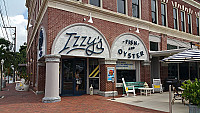 Izzy's Fish Oyster outside
