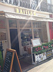 Raffles Cafe outside
