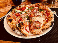 La Romantica Pizzeria food