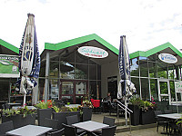 Café am Südwest-Friedhof outside