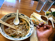 Pho Thgn Brothers food