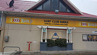 Kirra Surf Life Saving Club outside