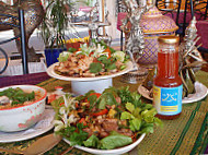 Kin Kao Thai Robina food
