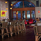 Lucca Restaurant Bar inside