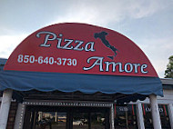 Pizza Amore outside