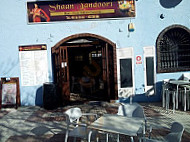 Shaan Tandoori inside