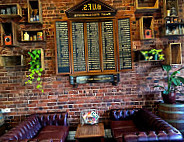 Sheffield's Bar & Restaurant food