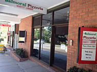 Balmoral Pizzeria outside