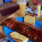 Cubby's Bbq food