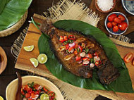 Shellout Dan Ikan Bakar Dpelepah food