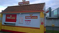 Pizza Mania outside