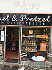 Hansel Pretzel inside