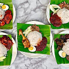 Restoran Wansarah Seafood& Nasi Lemak Kukus Daun Pisang inside