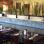 River Grass Grill Coral Springs inside