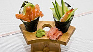 Natsu Sushi 1070 food