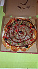 Pazza Pizz' (pizza à Emporter) food