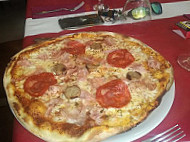 La Pizzanna food