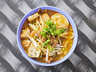 Uk Zhè Bā Kā Lí Miàn Curry Mee (khun Thai Food) food