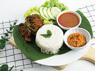 Nasi Kukus Dahan food