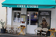 Chez L'ours inside