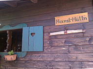Hansl Huttn outside