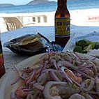 Mariscos Puerto Azul food