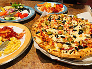 Port A Pizzeria food