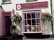 Yummy Mummys Cakes Harpenden outside