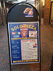 Solo Pizza outside