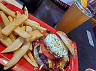 Red Robin Gourmet Burgers And Brews food