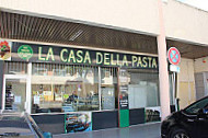 La Casa Della outside