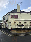 The Watermans Arms outside