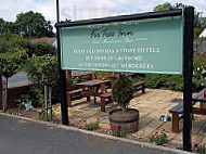 The Fir Tree Inn outside