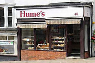 Hume's Bakery outside