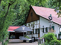 Forsthaus Gysenberg outside