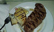 Las Tres Palas Grill food