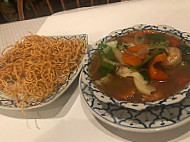 piyawat thai restaurant food